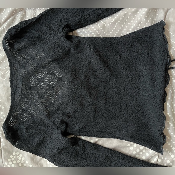 beautiful black lace top - Picture 3 of 6
